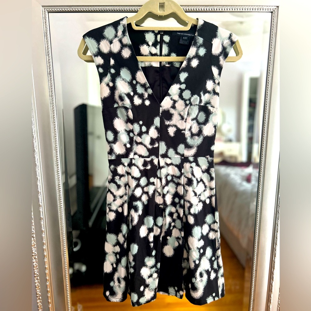 French Connection Sleeveless Paint Splatter Fit & Flare Mini Dress US Size 2